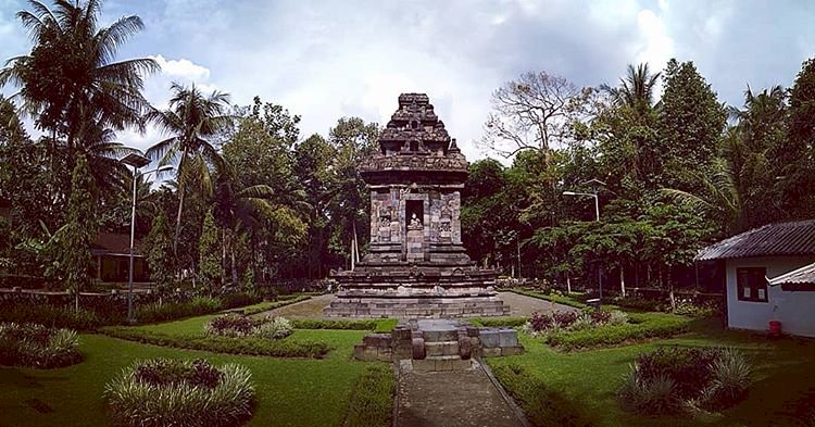 DESA WISATA KARANGNONGKO