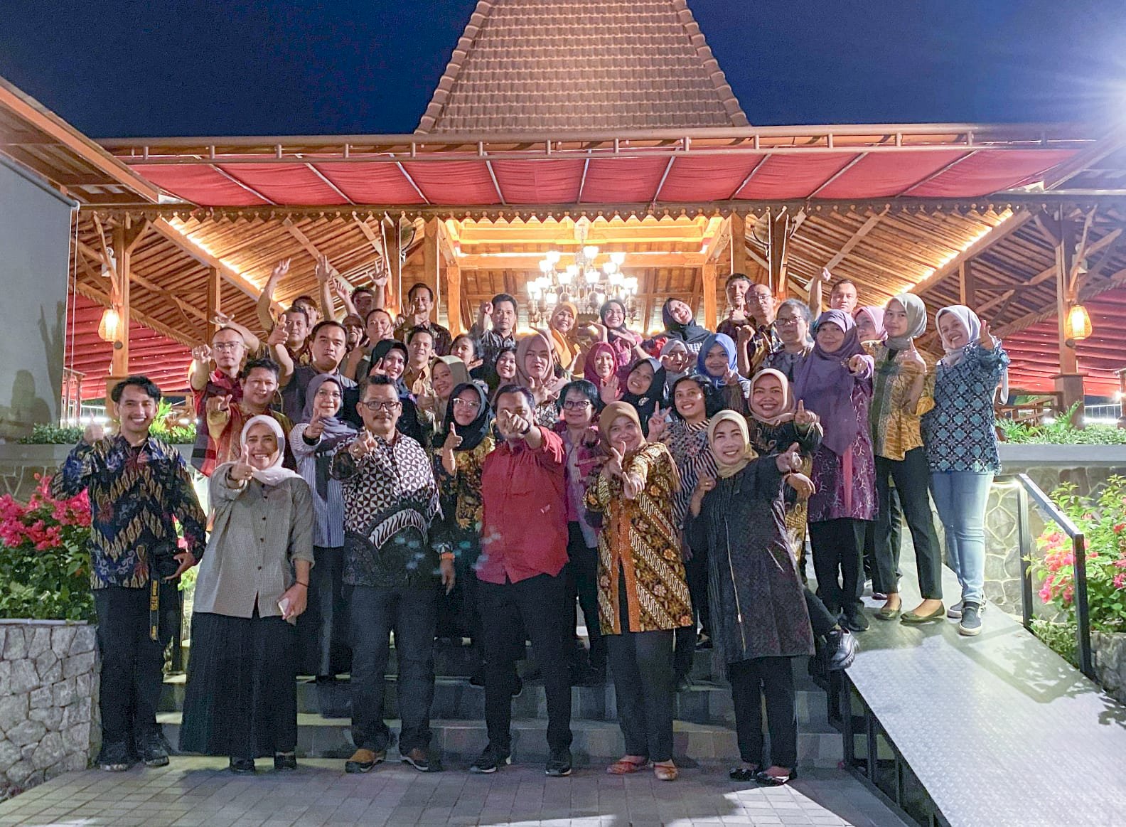  DPMPTSP Klaten melakukan kegiatan Peningkatan kapasitas Petugas Pelayanan Publik di Mall Pelayanan Publik Kabupaten Klaten